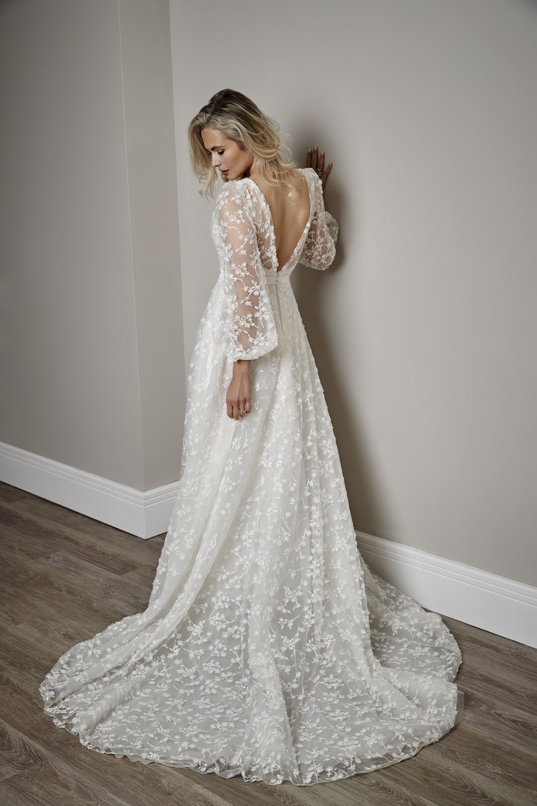 Sassi Holford Iris | Your Dream Bridal | Made in England